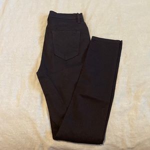 Ripped black skinny jeans